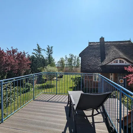 Boddenblick Apartment Born